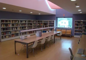 Foto de Centro Cultural Polivalente Casino de Lieres
